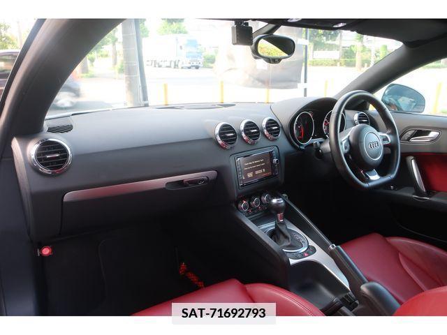 Audi TT 2013-12 379813-17
