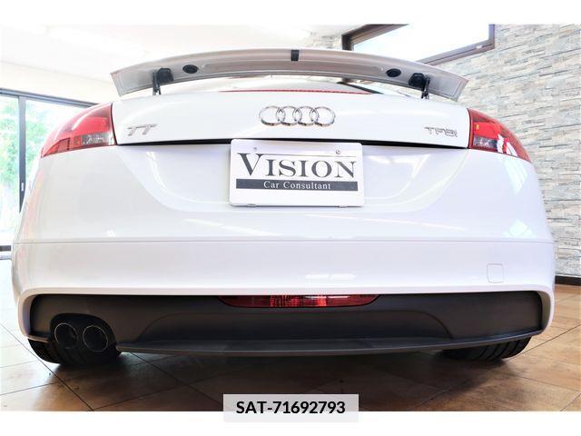 Audi TT 2013-12 379813-9