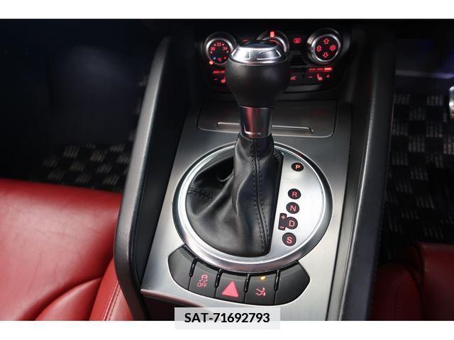 Audi TT 2013-12 379813-23