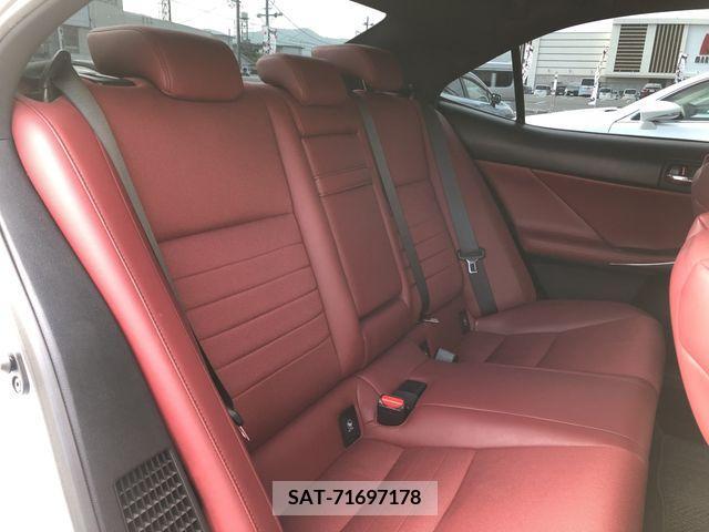 Lexus IS 2014-06 300080-13
