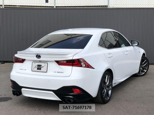 Lexus IS 2014-06 300080-6