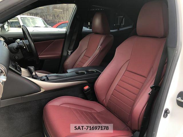 Lexus IS 2014-06 300080-11