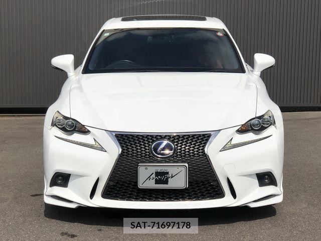Lexus IS 2014-06 300080-3