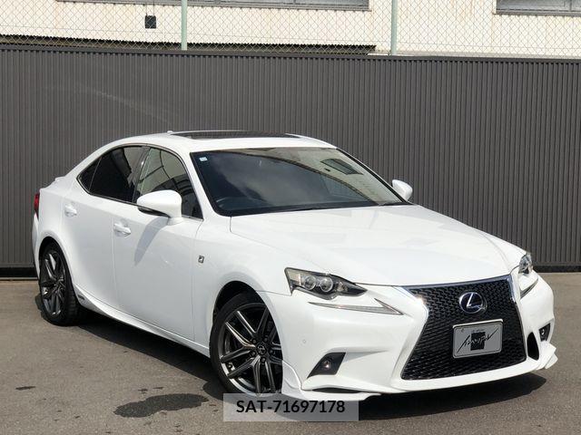 Lexus IS 2014-06 300080-5