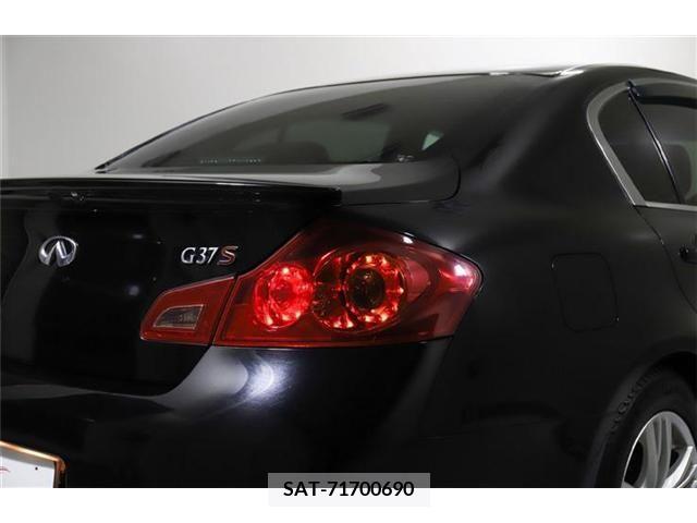 Nissan SKYLINE 2014-06 213718-14