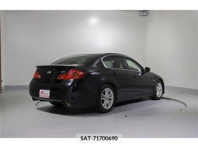 Nissan SKYLINE 2014-06 213718-10