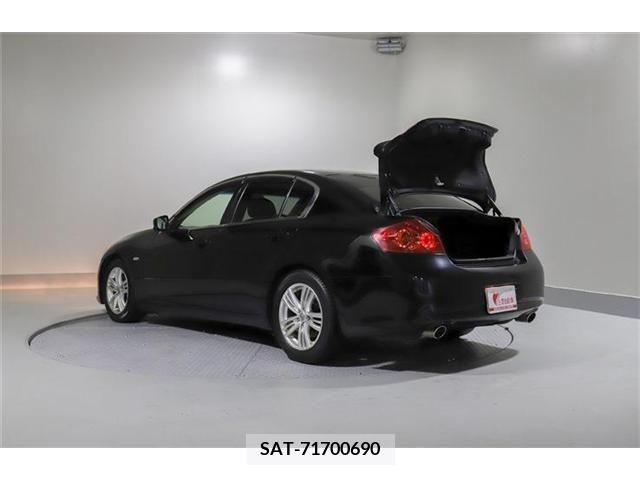 Nissan SKYLINE 2014-06 213718-7