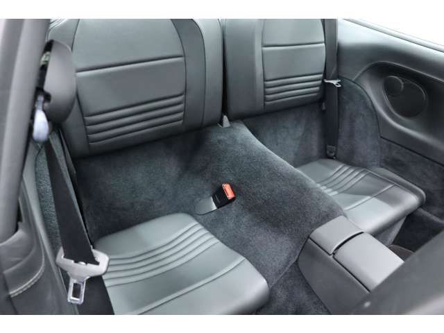 Porsche 911 2004-03 195016-8