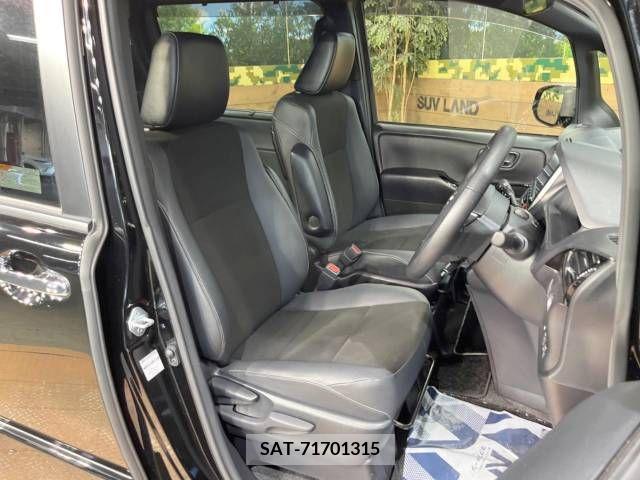 Toyota NOAH 2020-09 279485-8