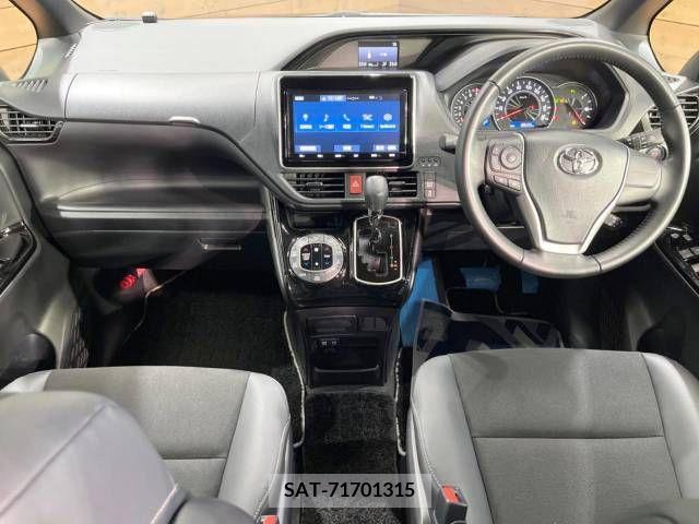 Toyota NOAH 2020-09 279485-1