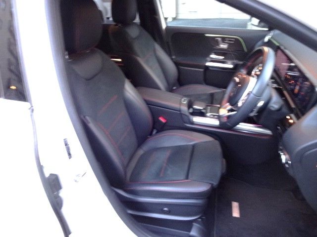 Mercedes Benz GLA-CLASS 2021-03 194184-15