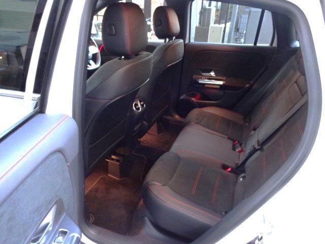 Mercedes Benz GLA-CLASS 2021-03 194184-16