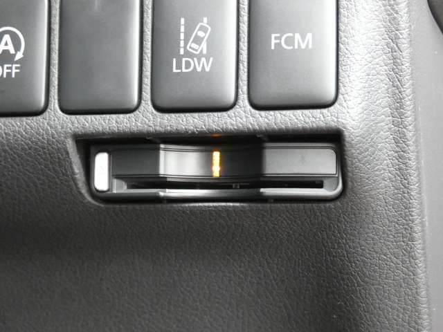 Mitsubishi OUTLANDER 2015-08 14954-4