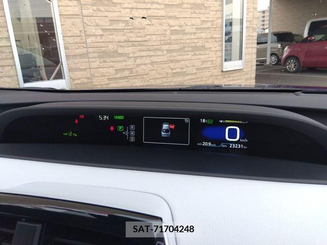 Toyota PRIUS 2017-05 228398-12