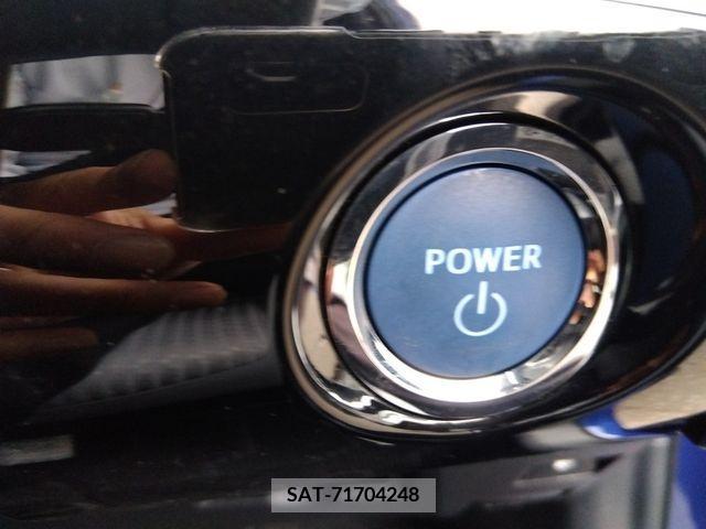 Toyota PRIUS 2017-05 228398-14