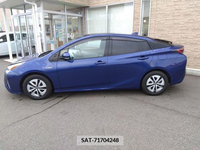 Toyota PRIUS 2017-05 228398-3