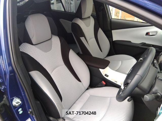 Toyota PRIUS 2017-05 228398-6