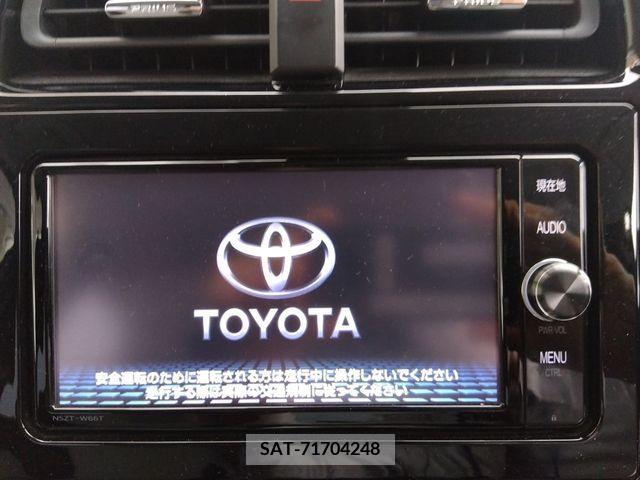 Toyota PRIUS 2017-05 228398-9