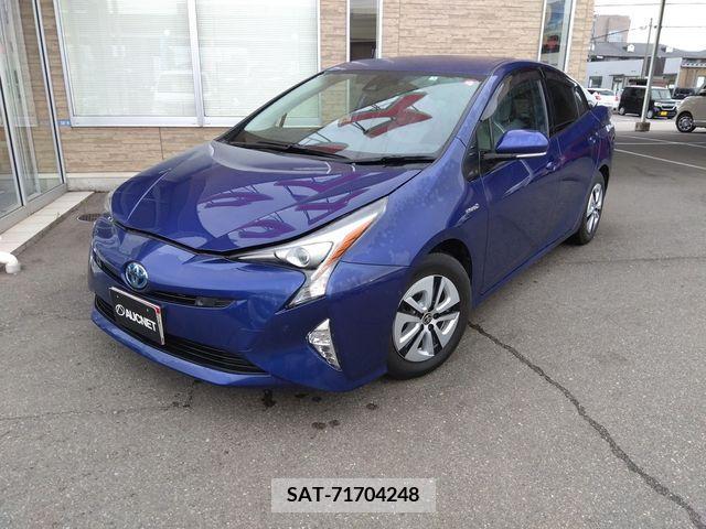 Toyota PRIUS 2017-05 228398-0