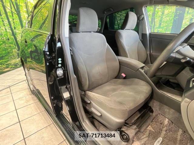 Toyota PRIUS 2011-01 366375-8
