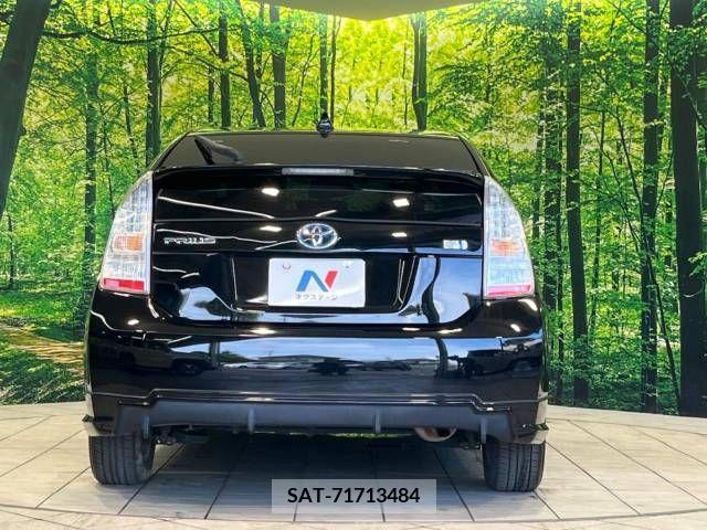 Toyota PRIUS 2011-01 366375-15
