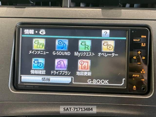 Toyota PRIUS 2011-01 366375-2