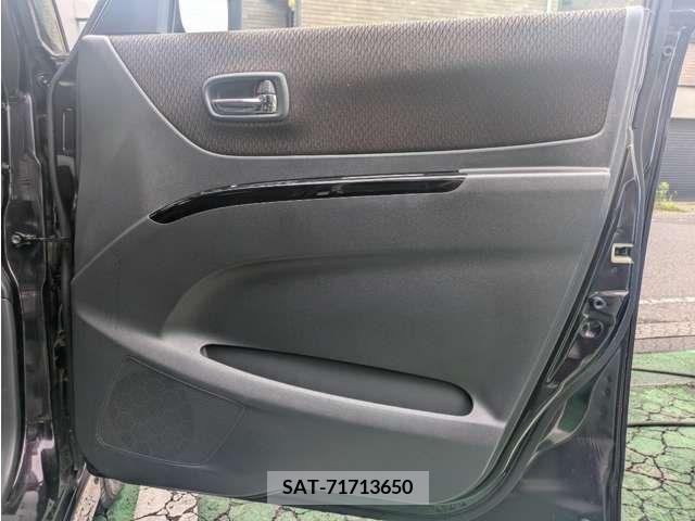 Nissan ROOX 2012-08 334266-9
