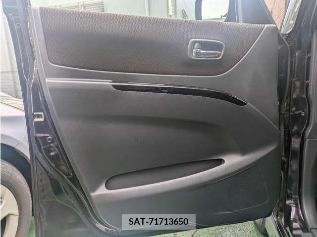 Nissan ROOX 2012-08 334266-8