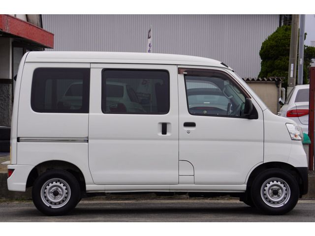 Daihatsu HIJET CARGO 2019-04 28824-9