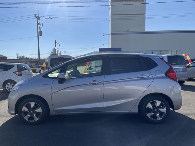 Honda FIT HYBRID 2018-07 11484-7