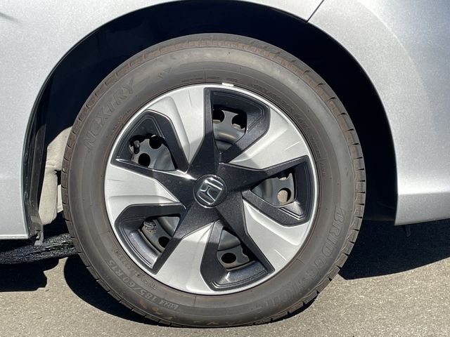 Honda FIT HYBRID 2018-07 11484-9