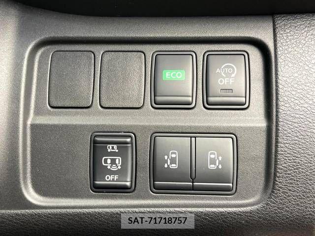 Nissan SERENA 2016-10 367798-5