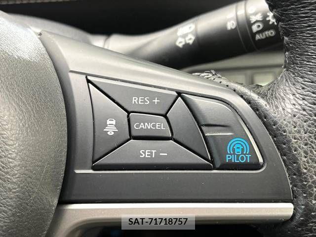 Nissan SERENA 2016-10 367798-4