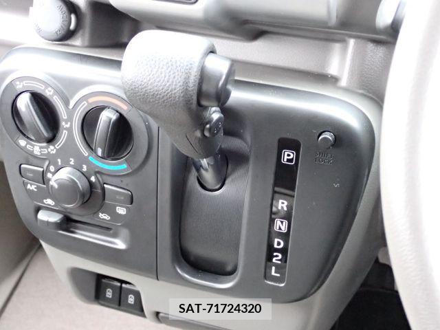 Suzuki EVERY 2021-11 301681-10