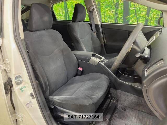 Toyota PRIUS 2012-06 283301-9