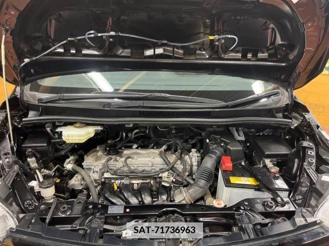 Toyota VOXY 2019-08 370429-19