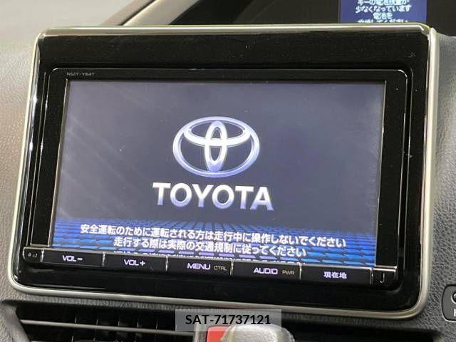 Toyota VOXY 2015-10 236948-2