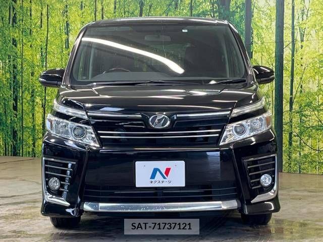 Toyota VOXY 2015-10 236948-15