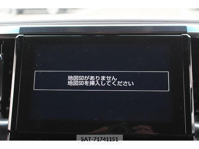 Toyota VELLFIRE 2015-08 372627-1