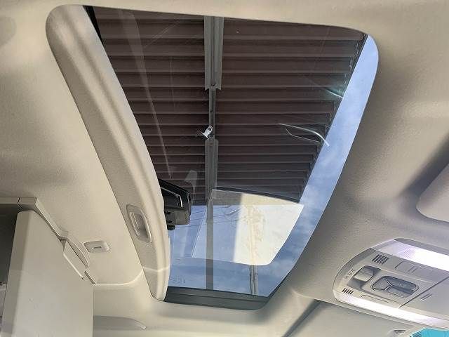 Toyota VELLFIRE 2013-06 13278-3