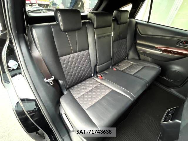 Toyota HARRIER 2017-03 321848-9