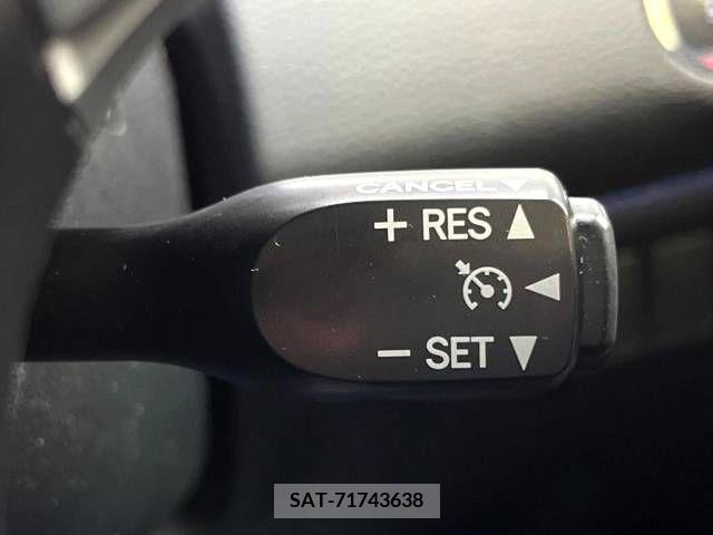 Toyota HARRIER 2017-03 321848-7
