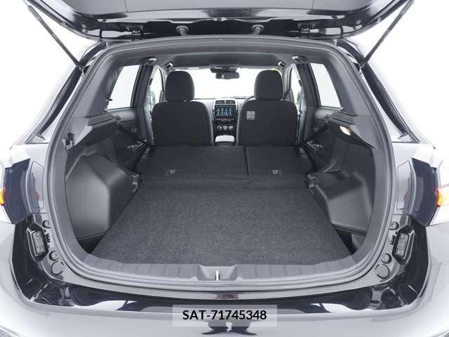 Mitsubishi RVR 2023-04 283898-8