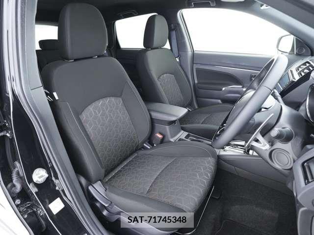 Mitsubishi RVR 2023-04 283898-5