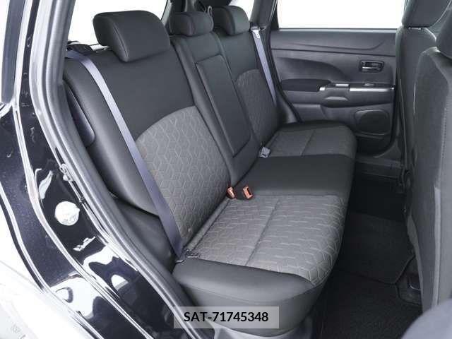 Mitsubishi RVR 2023-04 283898-6