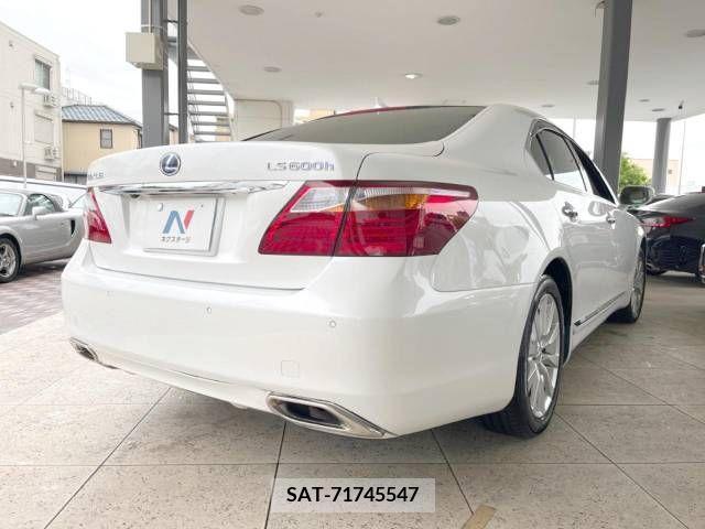 Lexus LS 2010-02 275577-17