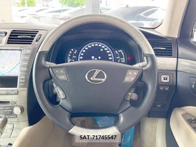 Lexus LS 2010-02 275577-11