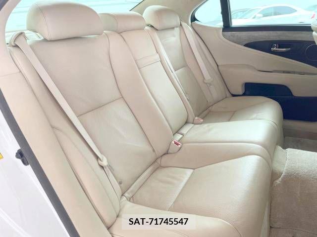 Lexus LS 2010-02 275577-9