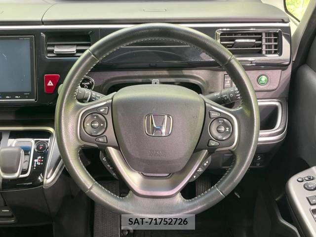 Honda e 2017-12 341974-11
