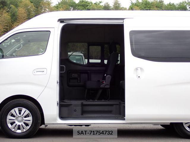 Nissan CARAVAN WAGON 2023-03 294604-4